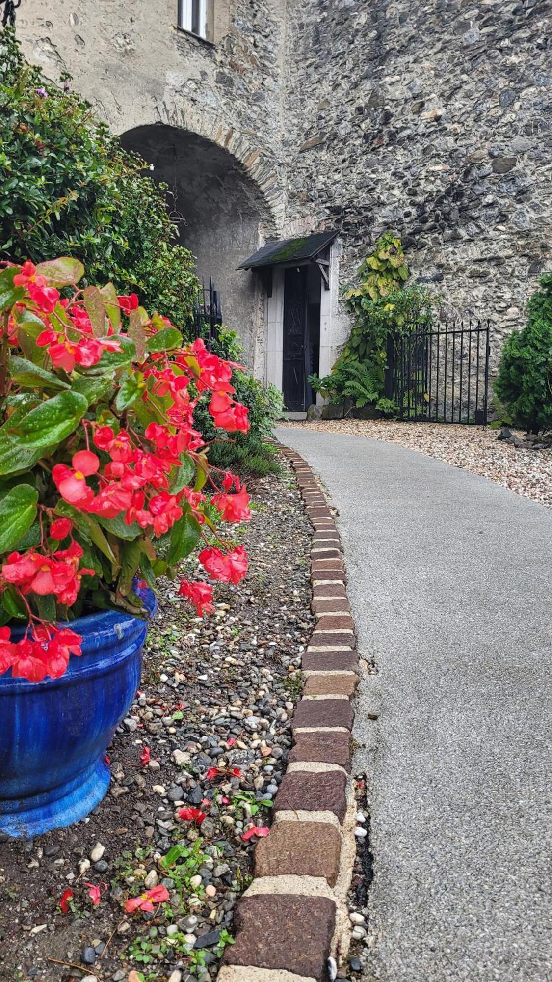 Maison De Sisi Ugine Bagian luar foto